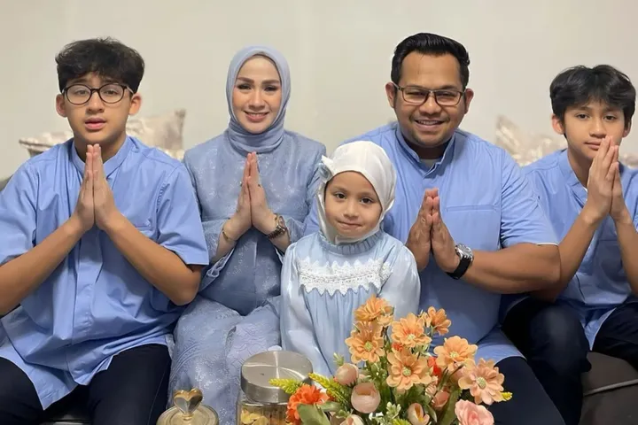 Dua kabar heboh dari selebriti: Beauty vlogger Tasya Farasya dikabarkan gugat nafkah Rp100 miliar, dan komedian Beddu mengajukan gugatan cerai. Foto ini menampilkan kolase Tasya Farasya dan Beddu, mencerminkan dua drama yang sedang terjadi.