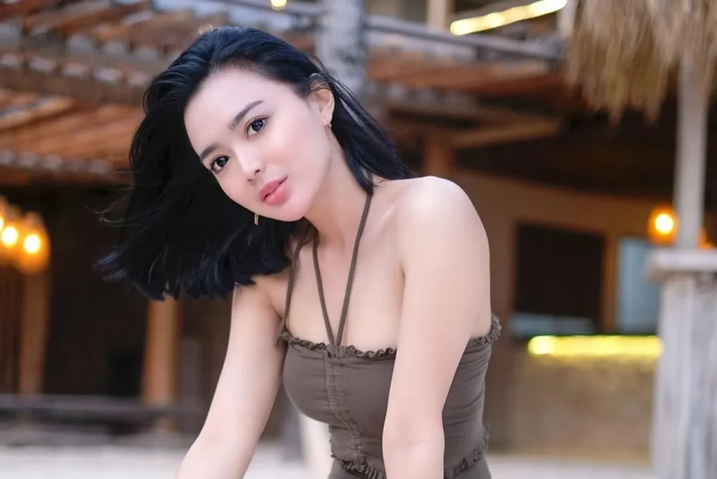 Kisah unik dan menghebohkan dari para selebriti ini menjadi sorotan utama. Ikuti berita terbaru lainnya dari dunia hiburan dan para publik figur di Selebriti Hits.